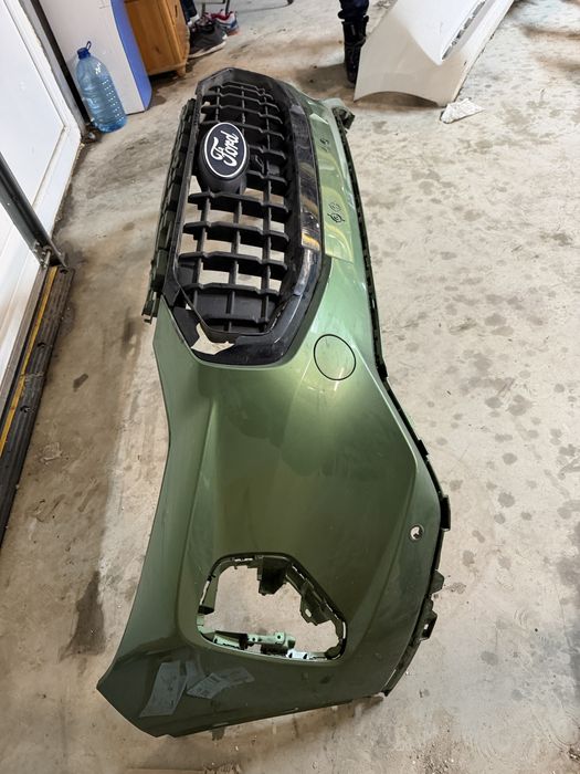 Bara fata + grila centrala Ford Kuga Mk3 Facelift Verde 2024/2025