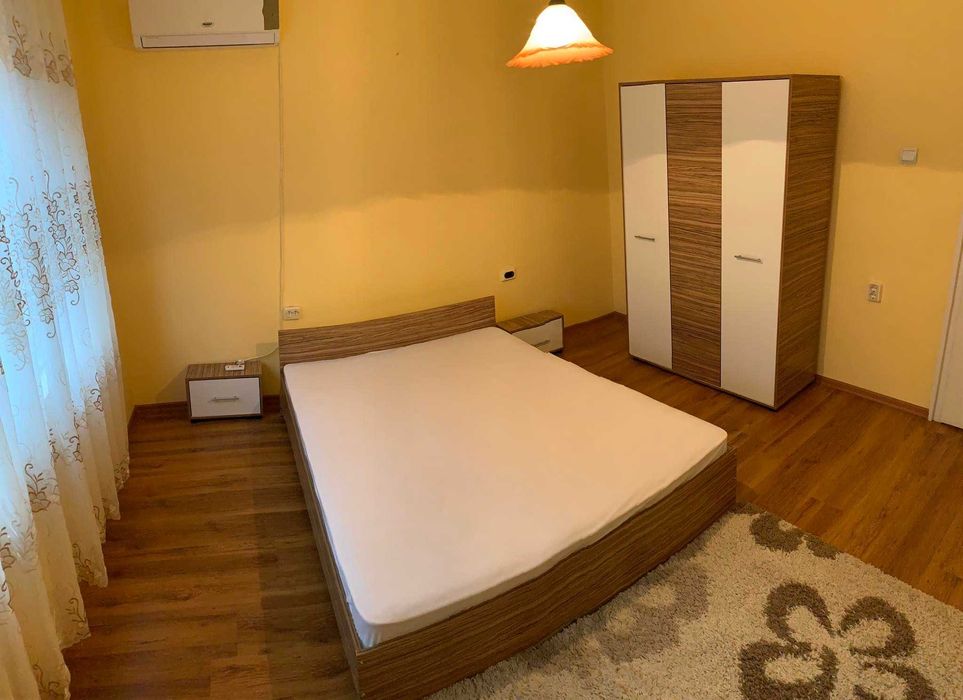 Дава се под наем Двустаен апартамент в Бургас, Лазур - 70 кв.м за 408 € - Снимка #3