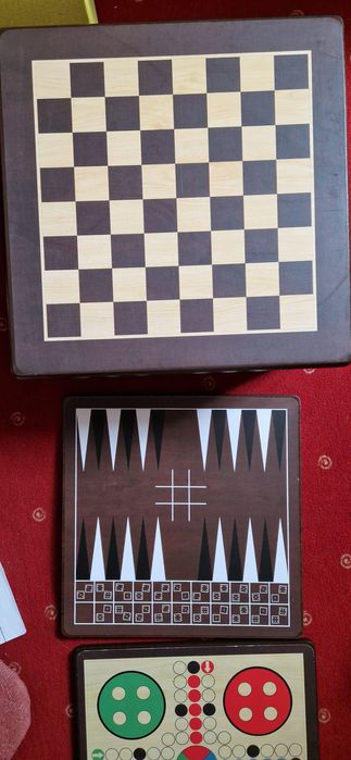 Set 10 jocuri Deluxe, in cutie din lemn