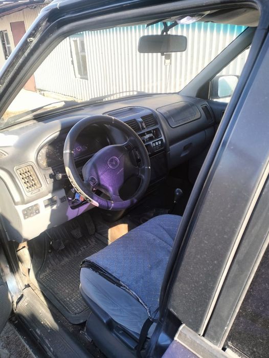 Продам Мазда MPV