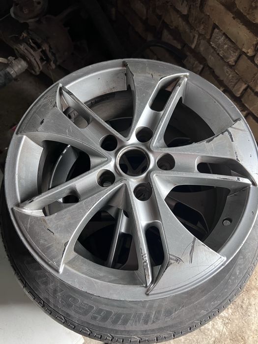 Продам диски 215/65/R16