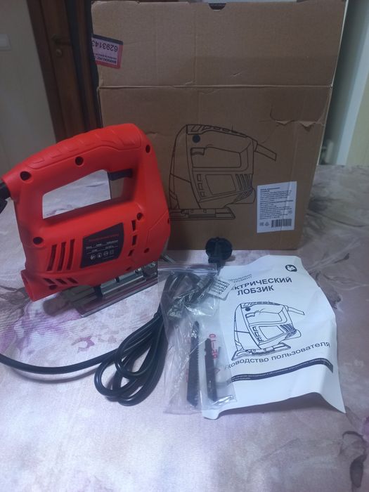 Лобзик электрический