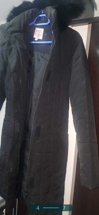 Geaca neagra femei cu gluga detasabila, mărimea 36/S