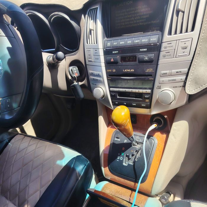 Продам lexus  rs 350