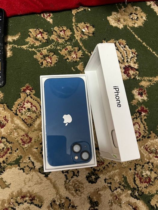 iPhone 13 сини 128гб