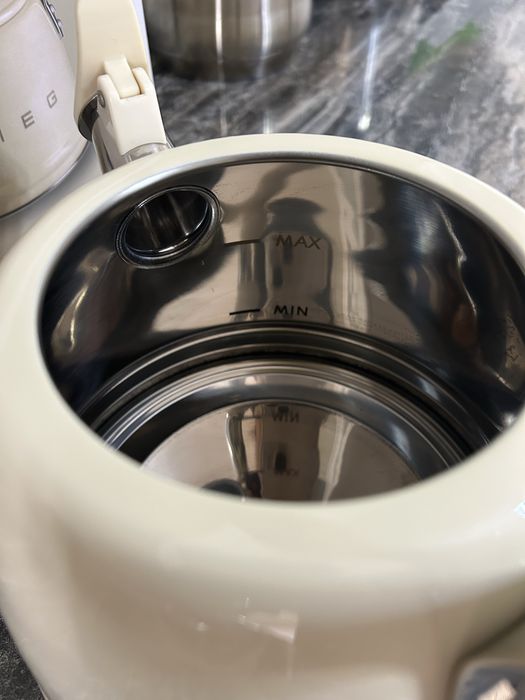 Срочно Smeg  чайник