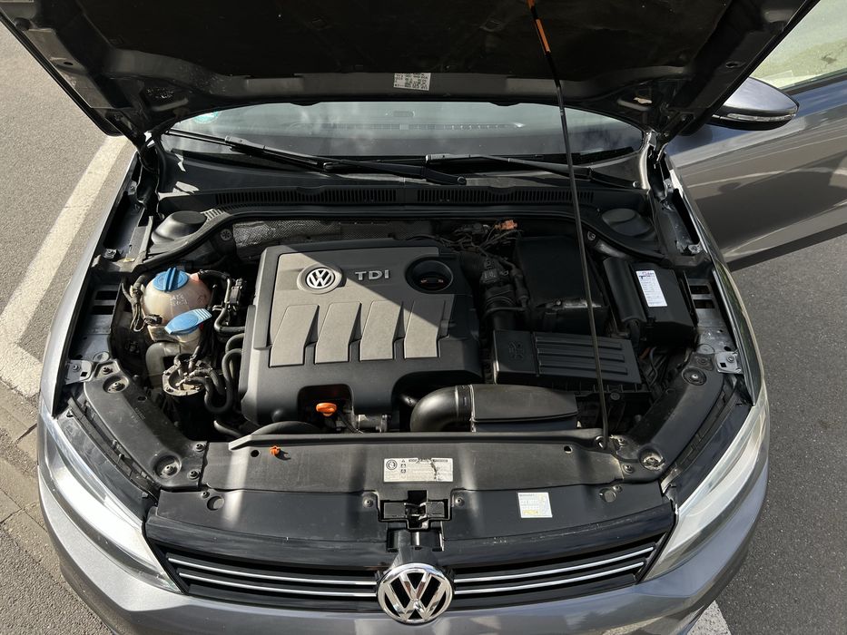 VOLKSWAGEN Jetta 2013 — imagine 5
