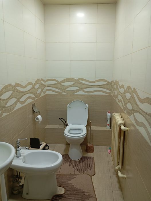 7.5 сотих 6 хона сот.ди,Бектемир,9-ка,фасад 20 м,1 сотихи =22 000 у.е