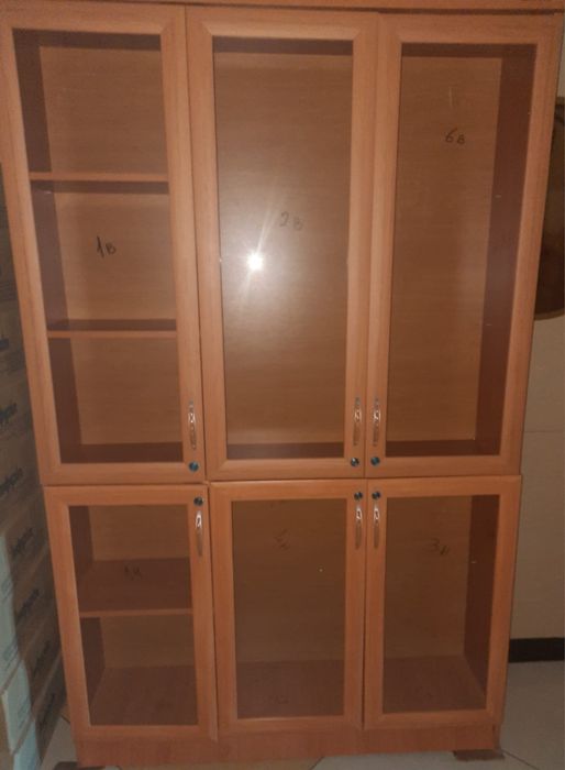 Продам шкаф офисный,универсальный