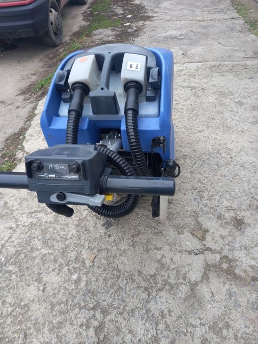 Подопочистваща машина Numatic 4бр.