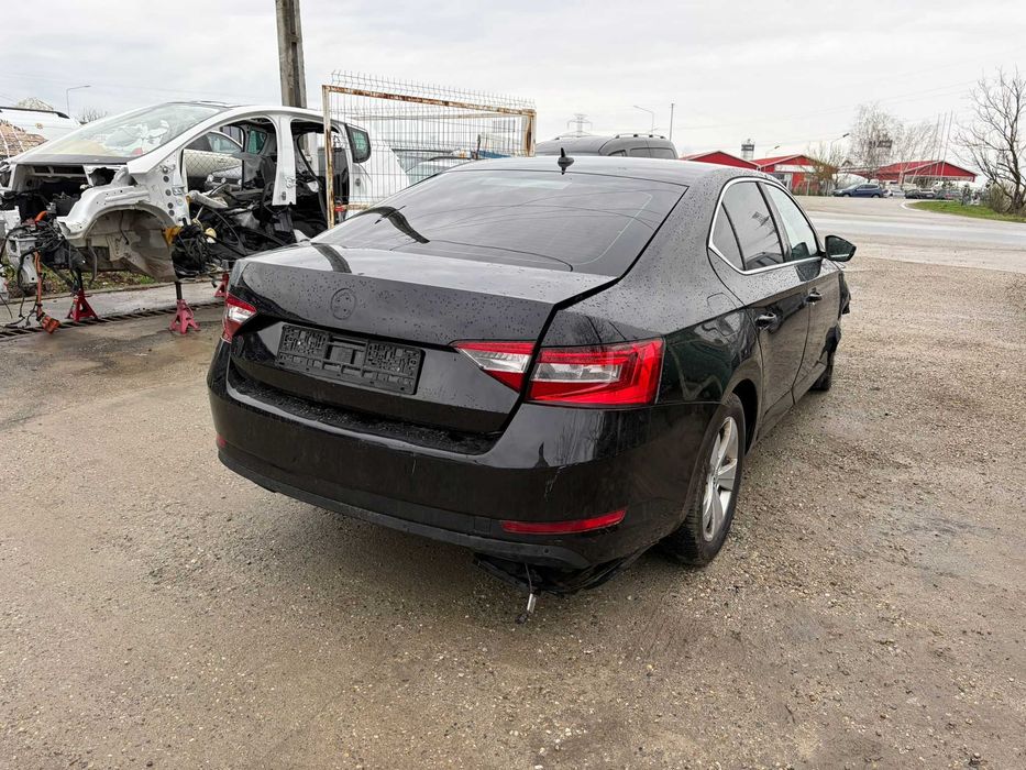 Dezmembrez Skoda Superb III Hatchback ( 3V3 ) 2.0 TDI DFGA 150 cai