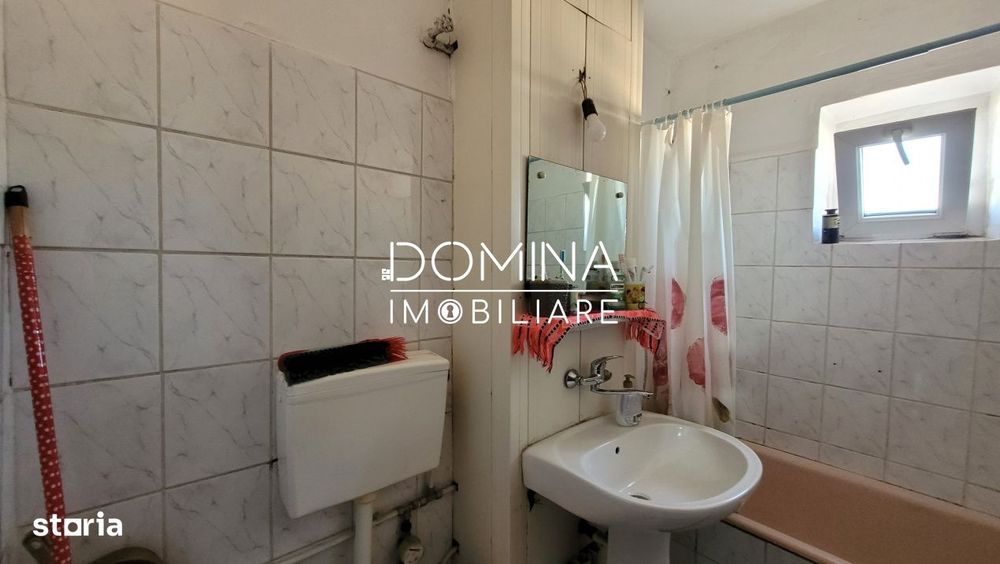 Vanzare apartament 2 camere, situat in Targu Jiu, strada 9 Mai
