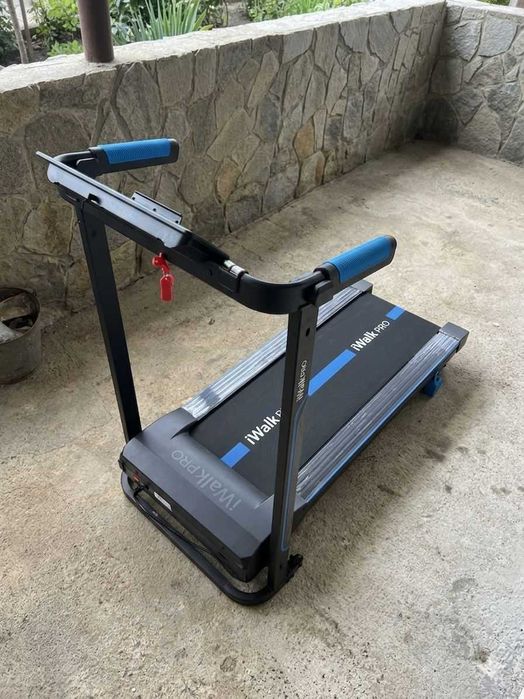 Продавам Електрическа бягаща пътека iWalk Pro – В отлично състояние.