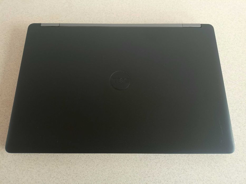 Laptop Dell E5570 display 15,6 FHD I5-6300u ram 8 ddr4 SSD M2 128gb