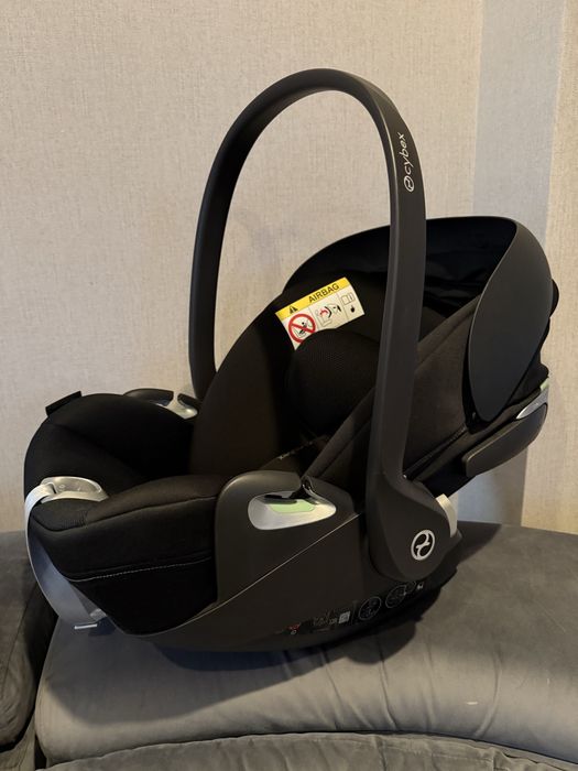 Scoică auto Cybex Cloud T Platinum – ca nouă