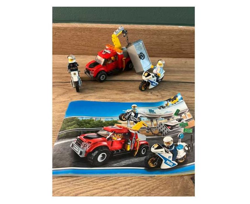 Set de Constructie tip LEGO Cityes, 144 Piese,Camionul de Remorcare