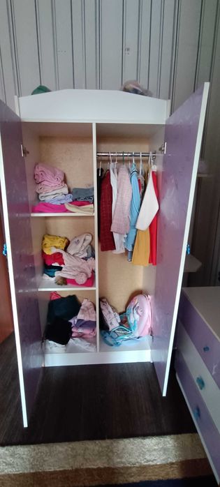 Детский кровать, шкаф и камот