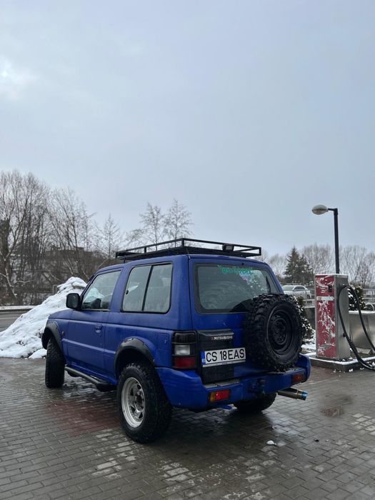 MITSUBISHI Pajero 1995 — imagine 4