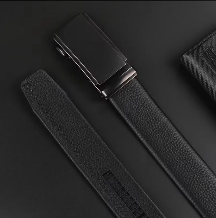 Мъжки официален колан с модерна изчистена визия•Тъмна автоматична катарамата!