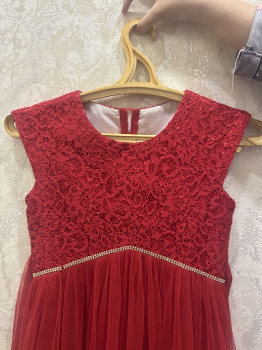 нарядное платье на 9, 10, лет