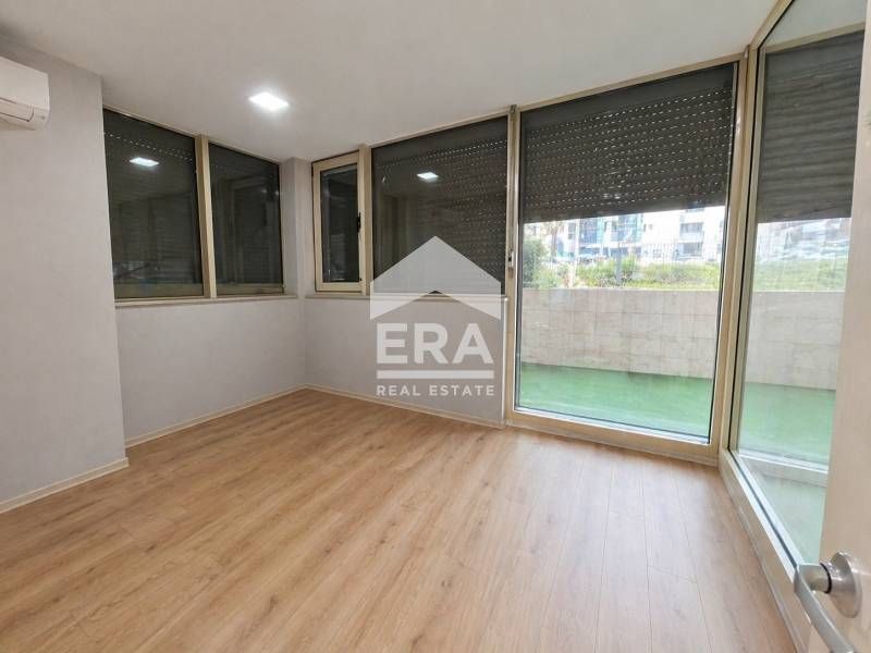 Продава се Офис в София, Младост 4 - 86 кв.м за 890 €/кв.м - Снимка #4