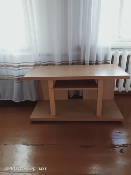 Тумбы, телевизор, комод, компьтерный стол, стол книжка