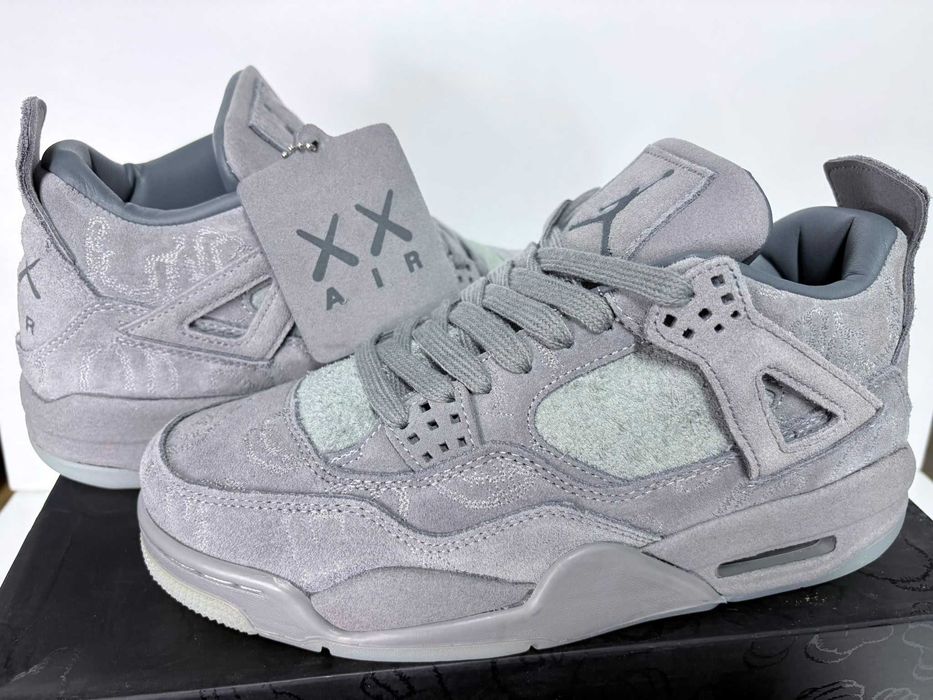Nike Air Jordan 4 Retro Kaws