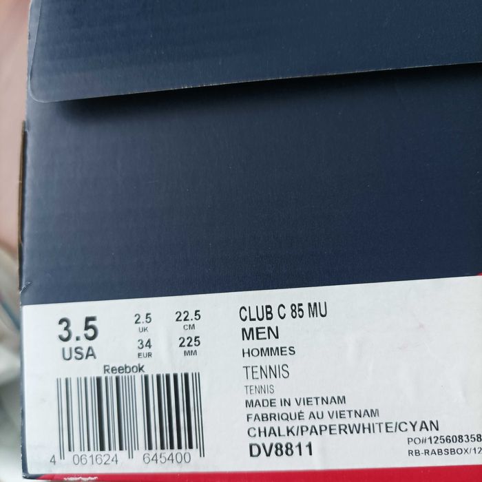 Reebok ест.кожа N34 и 34.5 маратонки