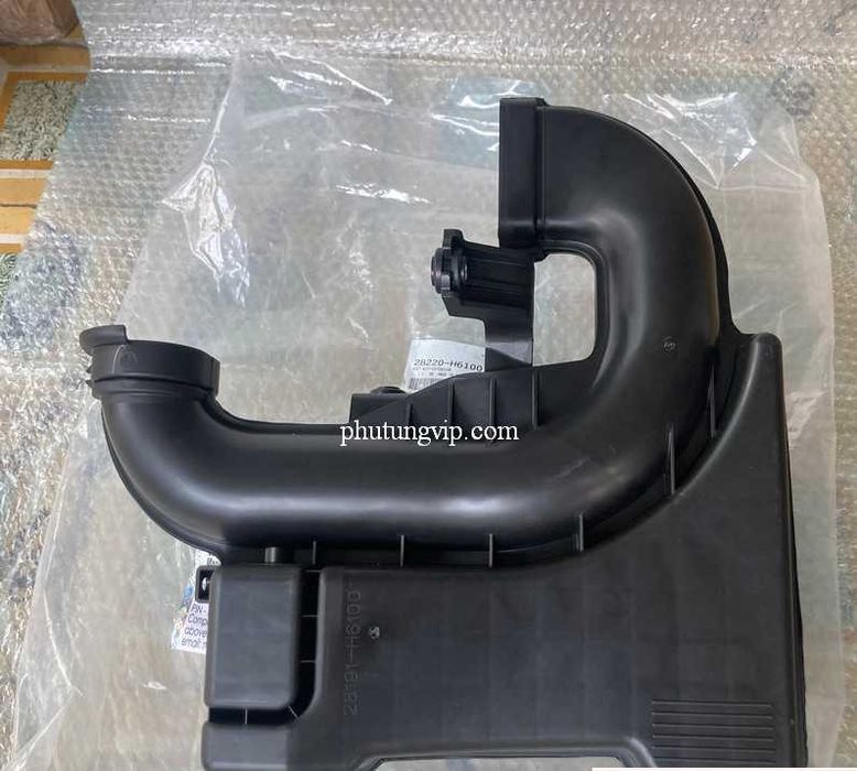 Резанатор воздушного фильтра на Хэндай Акцент 17-/ Hyundai Accent 17-