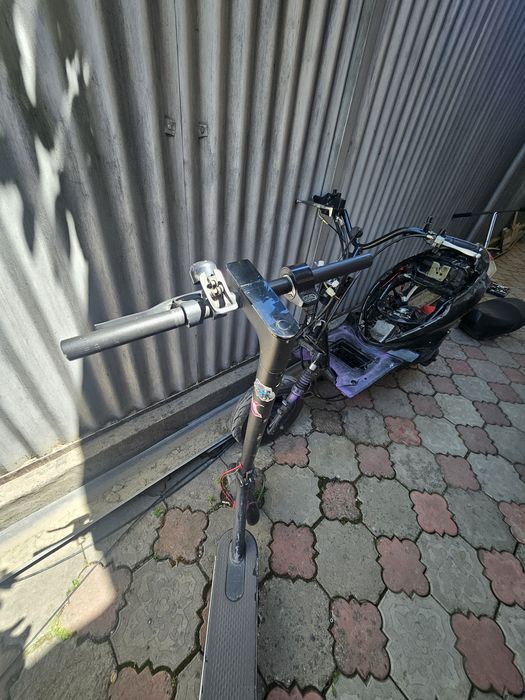 Продам электросамокат