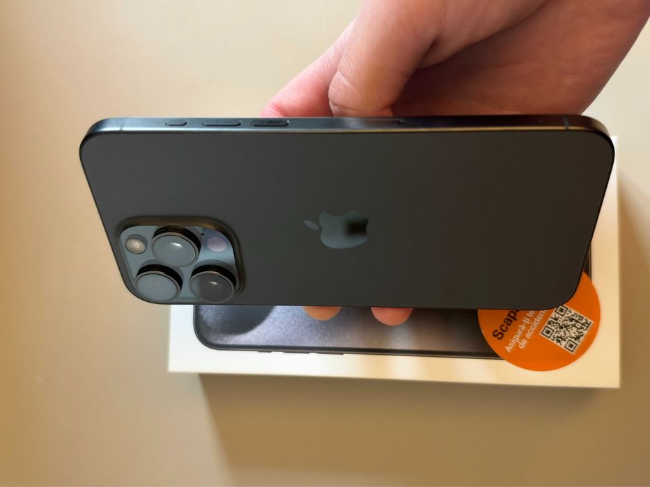 Iphone 15 Pro Max, 256Gb, black Titanium, sănătate baterie 86%,foarte bine întreținut