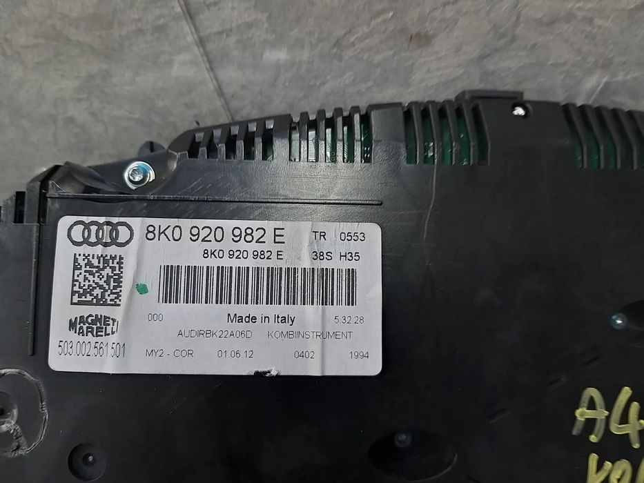 Ceasuri bord diesel audi a4 b8 8k0920982e