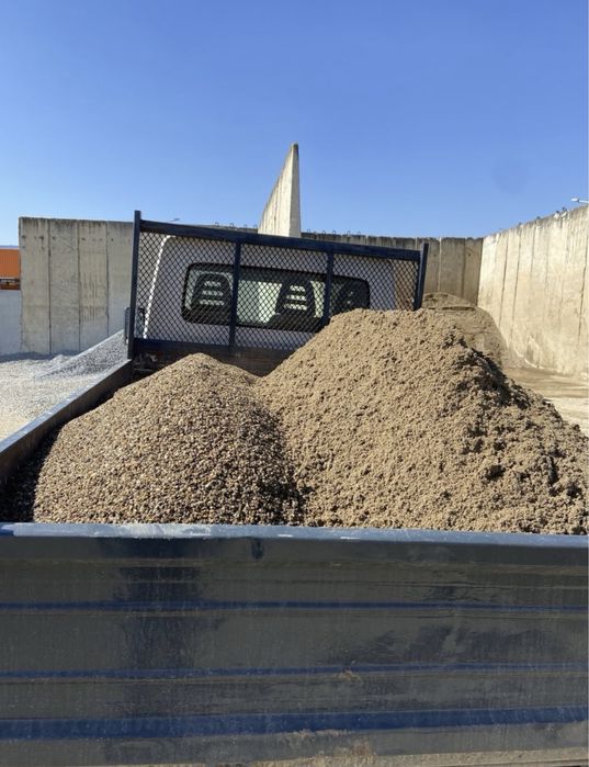 Nisip,Pietris,Sort,Piatra spatra concasata,Balastru,Pamant