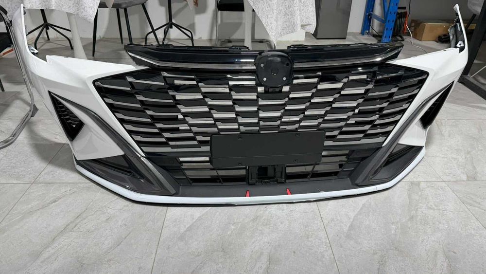 Передний бампер Changan X5 plus