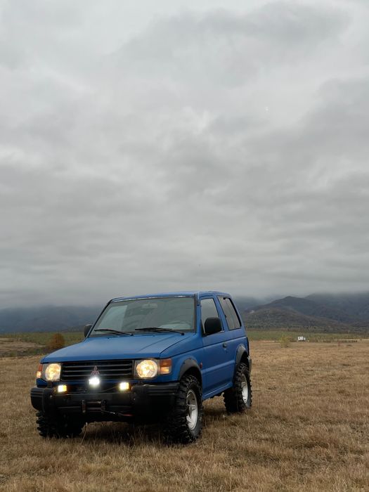 MITSUBISHI Pajero 2000 — imagine 3
