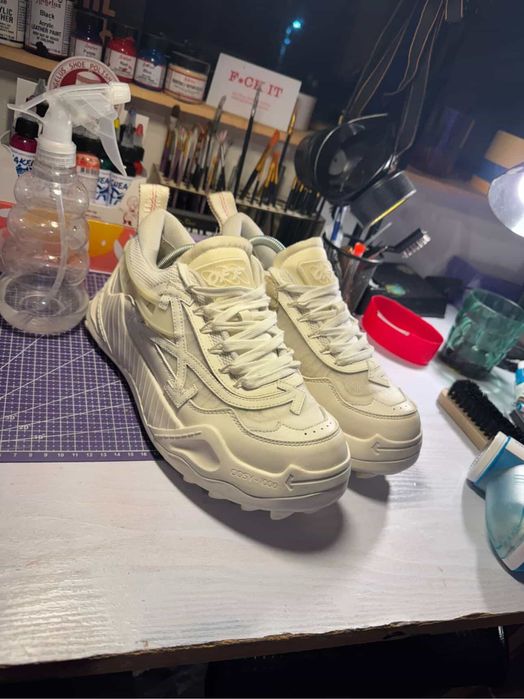 Vand off white odsy 1000