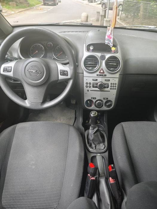 Vand Opel Corsa D facelift 1.2 benzina+GPL