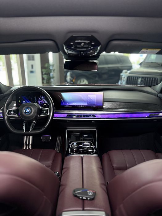BMW i7 eDrive50 (G70)