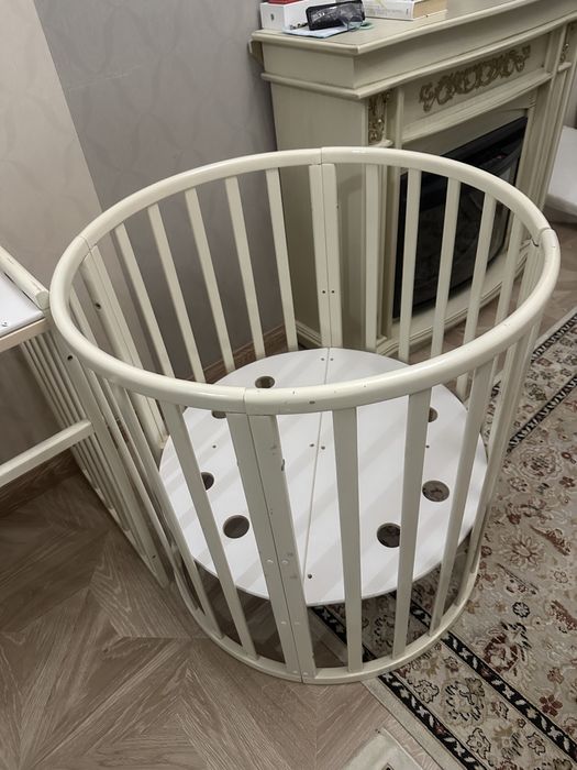 Продам детскую кроватку Incanto