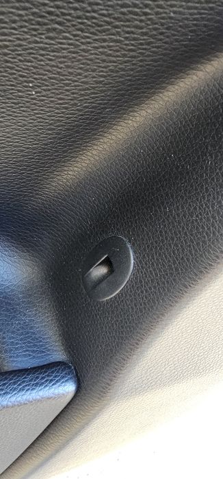 Салон за BMW E61. Черни кожени кори E60 / E61