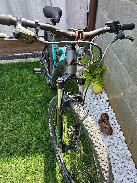 Vând bicicletă electrica Bulls AMINGA EVA 1 CX