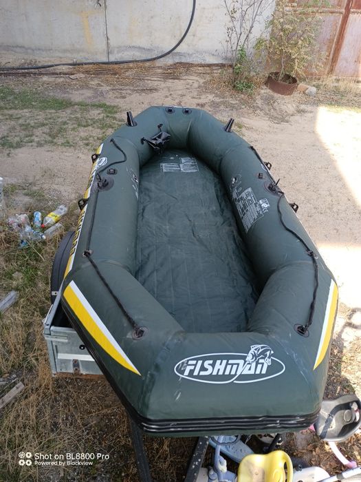 Продам лодку 3м23см