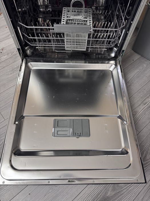 Съдомиялна Whirlpool