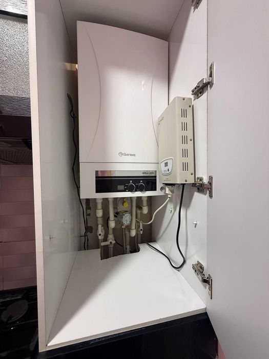 1-xonali 4-qavatda 31m² kvartira sotiladi.
5-qavatli g'ishtli dom.
Nar