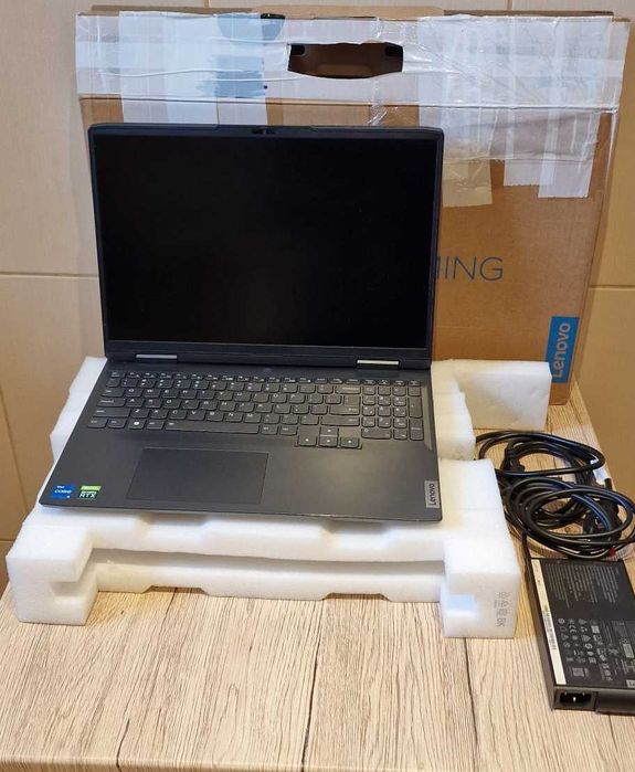 Lenovo Gaming,Intel I5(a 12 a gen),16Gb DDR4,SSD 512Gb,RTX 8Gb shared