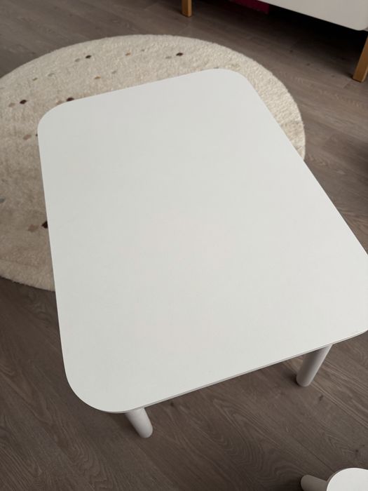 детский стол со стульями