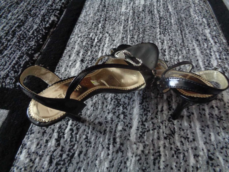 Vand sandale de dama 1.