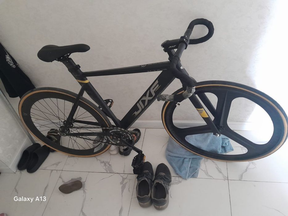 Срочно продам JIXF AT7-plus