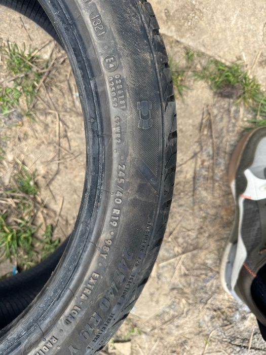 ЛЕТНИ ГУМИ 245/35/19