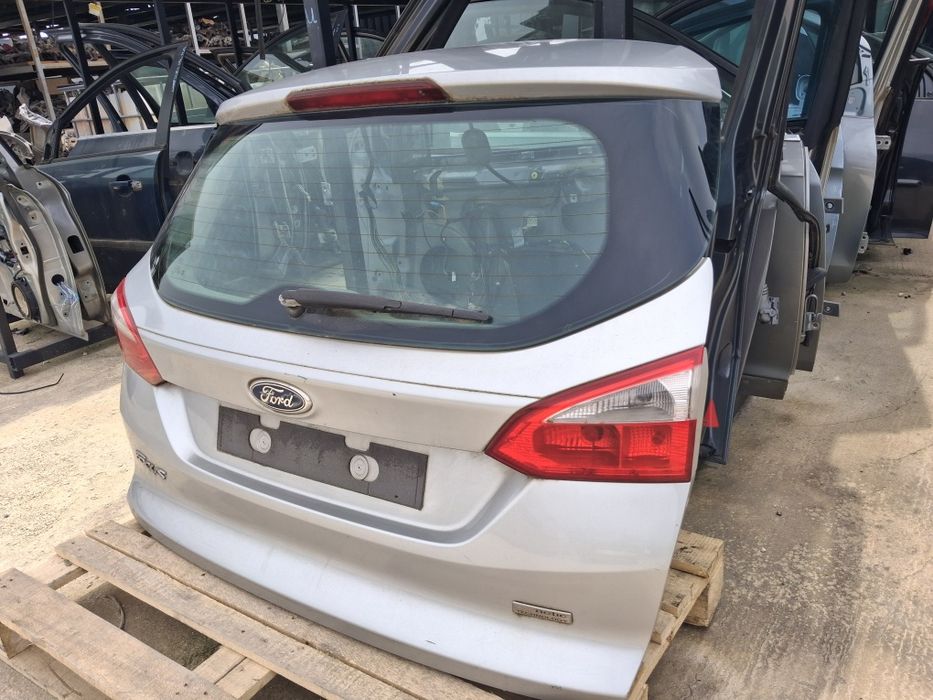 Врата Багажник Ford Focus MK3 2012г.